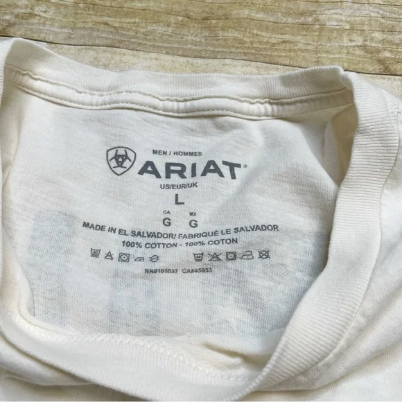 Ariat Men’s Off White Logo Short Sleeve T-Shirt - Picture 5 of 5
